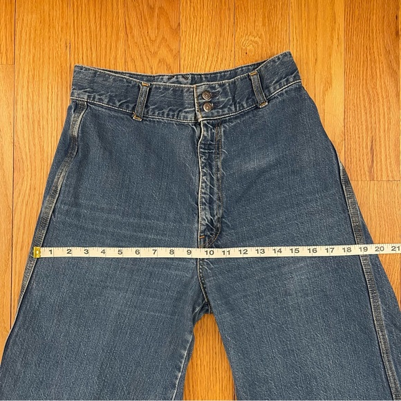 Vintage 1970s Levi’s High Waisted Wide Leg Jeans - Picture 16 of 16